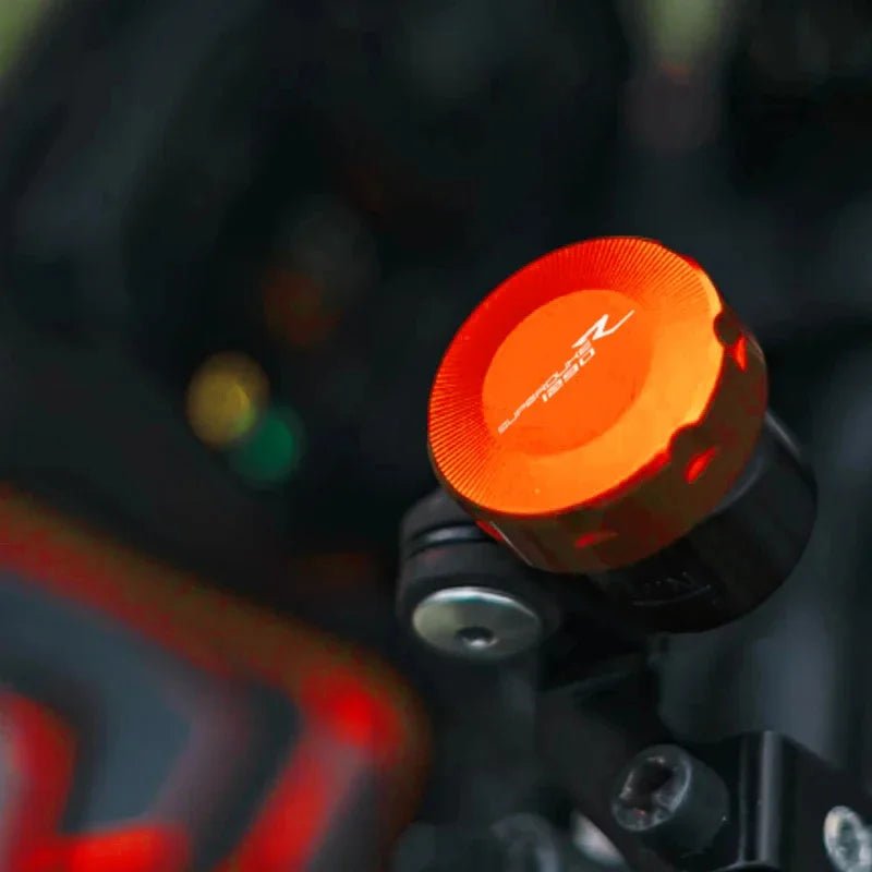 Couvercles de réservoir de liquide de frein avant et arrière en aluminium CNC pour KTM 1290 Super Adventure / 1290 SAS / 1290 Super ADV R/T / 1290 Adventure. - rideshopparts